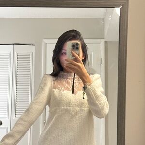 Aritzia White Lace Detail Top